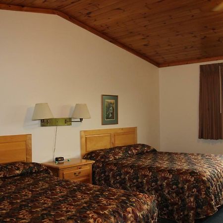 Superior Ridge Resort Motel Schroeder Экстерьер фото