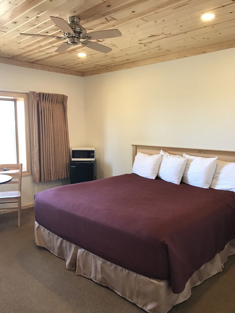 Superior Ridge Resort Motel Schroeder Экстерьер фото