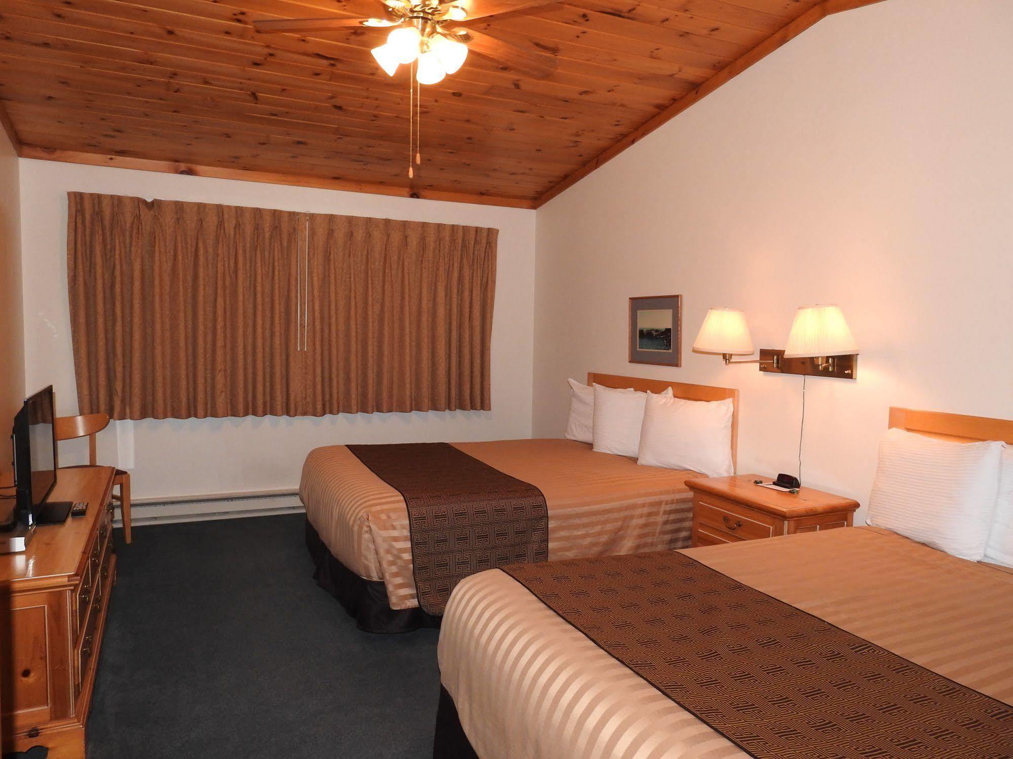 Superior Ridge Resort Motel Schroeder Экстерьер фото
